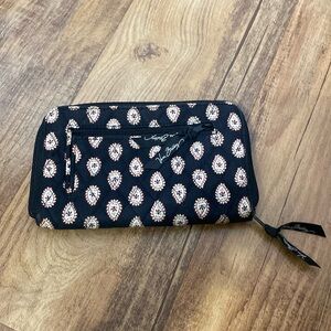 Vera Bradley vintage classic black & cream print zip around wallet